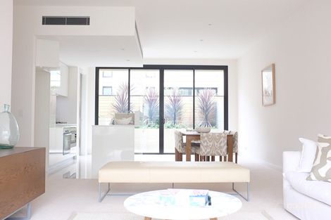 Property photo of 21 Florey Crescent Little Bay NSW 2036