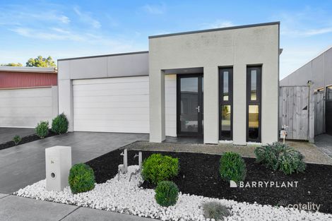 34 Freiberger Gr, Clyde North, VIC 3978