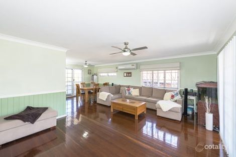 Property photo of 9 Cresthaven Drive Mansfield QLD 4122