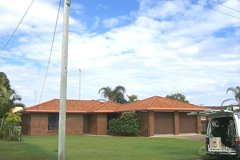 4 Bandaroo St, Warana, QLD 4575