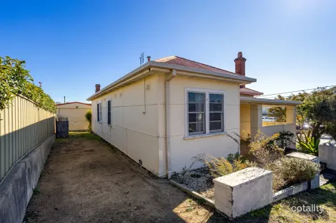 Property photo of 84 Upper Street Bega NSW 2550