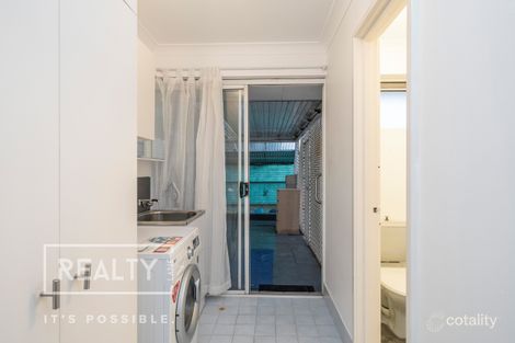 Property photo of 6 Lucine Court Heathridge WA 6027