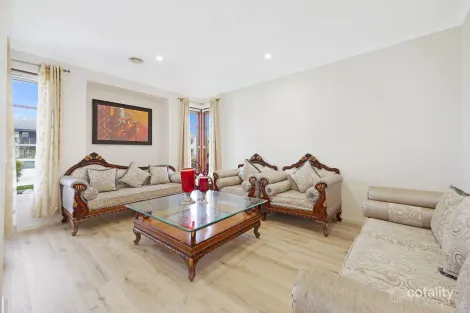 Property photo of 11 Trebilco Avenue Keysborough VIC 3173