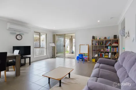 Property photo of 55 Edgeware Road Pimpama QLD 4209
