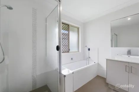 Property photo of 55 Edgeware Road Pimpama QLD 4209