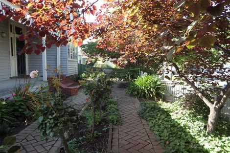 Property photo of 6 Princes Street North Ballarat East VIC 3350