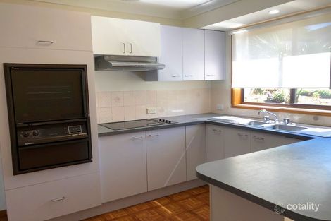 Property photo of 17 Simmons Drive Ulladulla NSW 2539