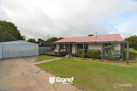 57 Willow Dr, Hampton Park, VIC 3976