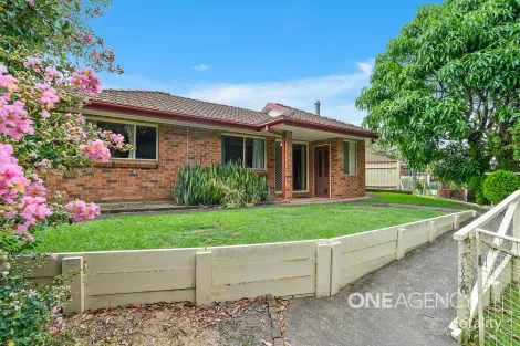 Property photo of 1/47 Tartarian Crescent Bomaderry NSW 2541
