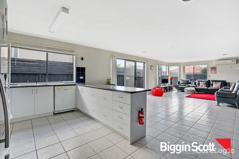 Property photo of 17 Flora Way Tarneit VIC 3029