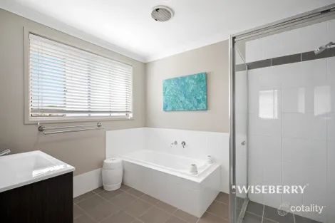 Property photo of 4 Ellalong Way Woongarrah NSW 2259