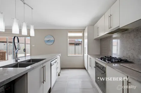 Property photo of 4 Ellalong Way Woongarrah NSW 2259