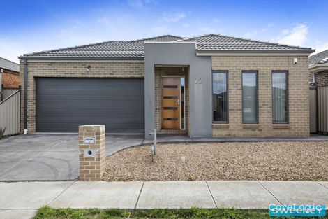 Property photo of 22 Cunningham Chase Burnside Heights VIC 3023