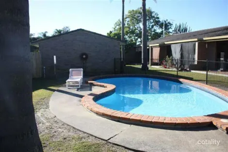 2/4 Duet Dr, Mermaid Waters, QLD 4218