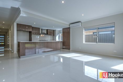 Property photo of 8 Latite Way Treeby WA 6164