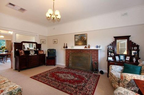Property photo of 126 Warrandyte Road Ringwood VIC 3134
