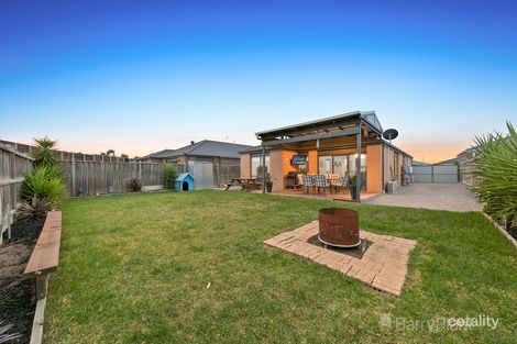 Property photo of 66 Gallery Way Pakenham VIC 3810