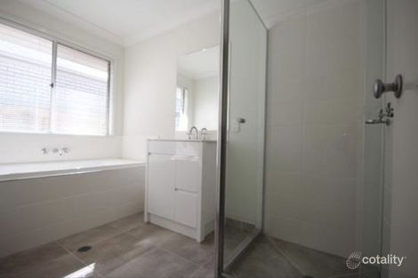 Property photo of 94 Huntingdale Street Leichhardt QLD 4305