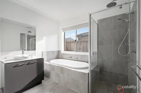 Property photo of 20 Peanut Avenue Mickleham VIC 3064