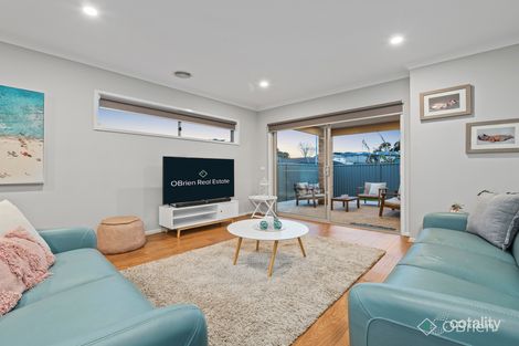 Property photo of 19 Barnett Avenue Carrum Downs VIC 3201