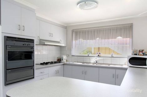 Property photo of 2 Cameron Drive Hoppers Crossing VIC 3029