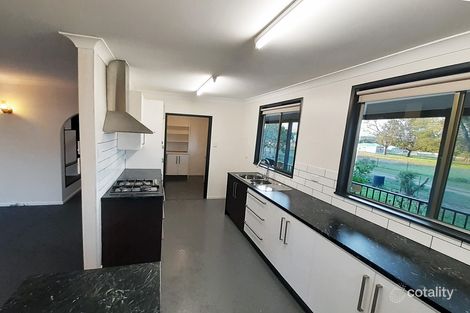 Property photo of 48 Andrew Street Bundamba QLD 4304