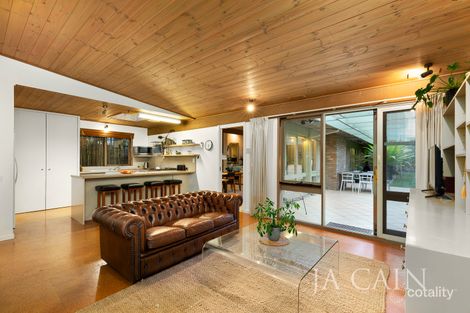 Property photo of 44 Howard Street Glen Iris VIC 3146