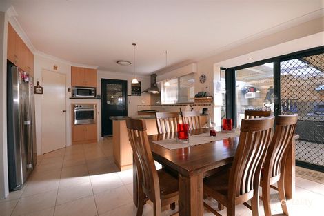 Property photo of 19 Froudist Circle Southern River WA 6110