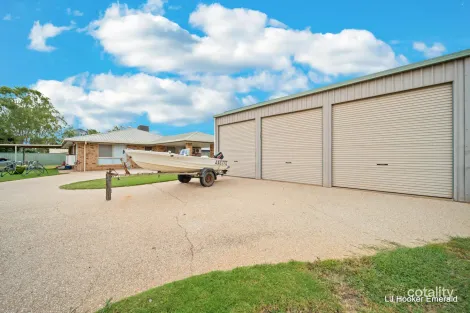 Property photo of 4 Sharlyn Crescent Emerald QLD 4720