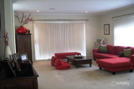 Property photo of 2 Durban Court Heatherton VIC 3202