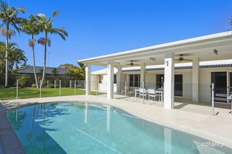 Property photo of 3 Dunbarton Avenue Bundall QLD 4217