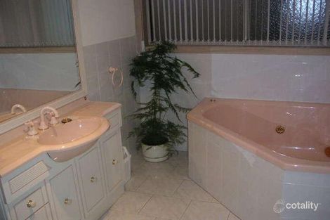 Property photo of 22 Sandpiper Drive Taylors Lakes VIC 3038