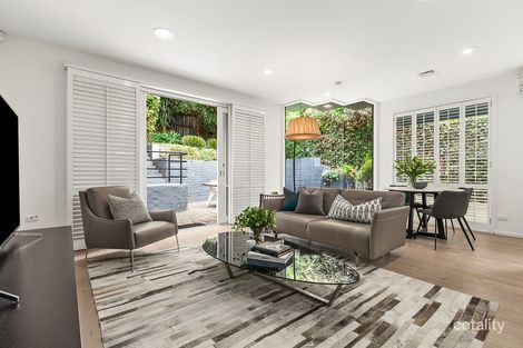 Property photo of 16 Ruabon Road Toorak VIC 3142