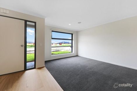 Property photo of 11 Westgate Avenue Wallan VIC 3756