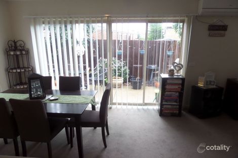 9/4 Black Knight Way, Kurunjang, VIC 3337