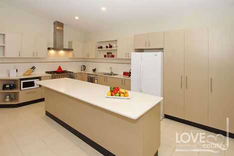 Property photo of 7 Snugburgh Way Epping VIC 3076