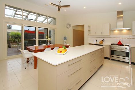 Property photo of 7 Snugburgh Way Epping VIC 3076