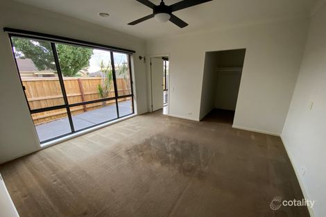 Property photo of 16 St Johns Court South Morang VIC 3752