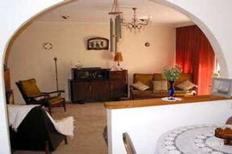 Property photo of 37 Parkmore Road Rosebud VIC 3939