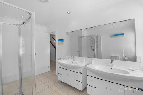 Property photo of 2/16 Cumming Parade Point Lookout QLD 4183