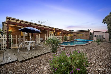 Property photo of 2 Kanooka Court Keilor Downs VIC 3038