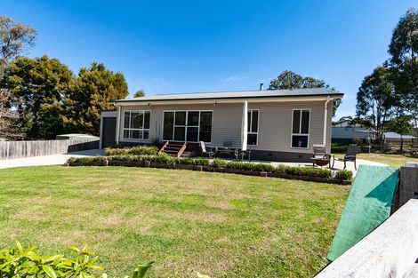 Property photo of 2 Tank Hill Road Eildon VIC 3713