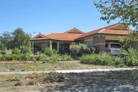 3 Tasman Cres, Taylors Lakes, VIC 3038