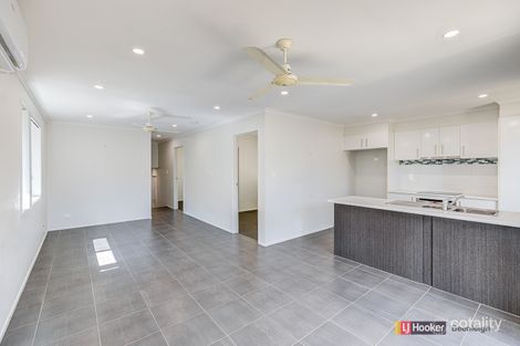 Property photo of 2/9 Babich Court Holmview QLD 4207