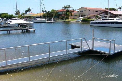 2/99 Bayview St, Runaway Bay, QLD 4216