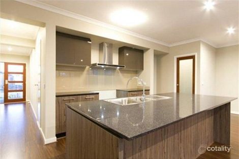 Property photo of 11 Attunga Grove Werribee VIC 3030