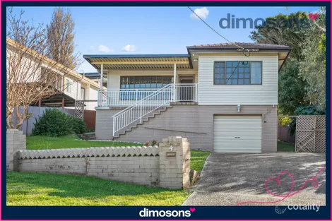Property photo of 4 Canberra Road Lake Heights NSW 2502