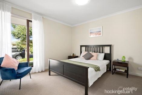 Property photo of 12 Yaleri Rise Werribee VIC 3030