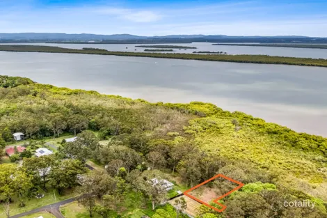 130 Kings Rd, Russell Island, QLD 4184