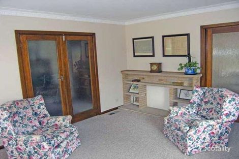 Property photo of 32 Wisdom Street Hughes ACT 2605